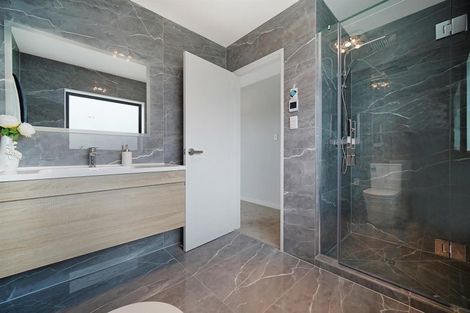 Photo of property in 16 Lumber Rise, Swanson, Auckland, 0614