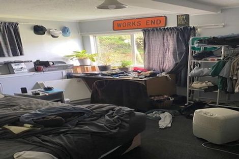 Photo of property in 35a Ranui Terrace, Tawa, Wellington, 5028