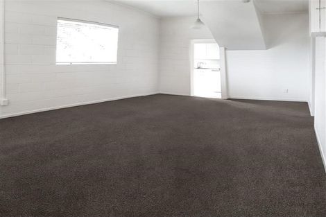 Photo of property in 242 Centreway Road, Orewa, 0931