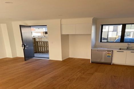 Photo of property in 22 Waipuhinui Way, Wiri, Auckland, 2104