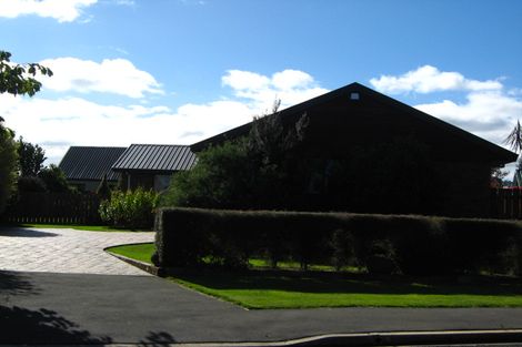 Photo of property in 32 Cherry Drive, Mosgiel, 9024