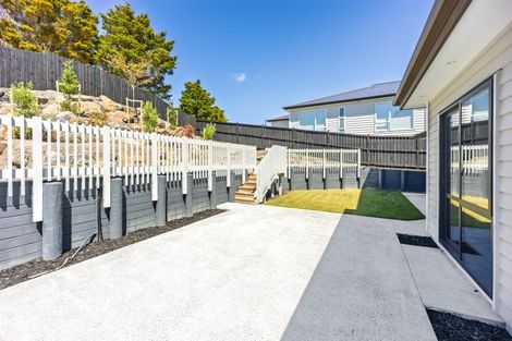 Photo of property in 15 Dulcie Way, Orewa, 0931