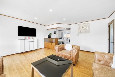Photo of property in 1/1a Blanes Road, Weymouth, Auckland, 2103