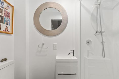 Photo of property in 4/16 Huron Street, Takapuna, Auckland, 0622