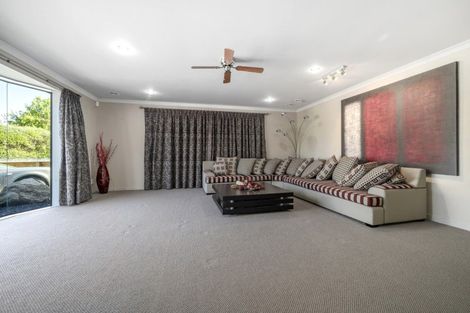 Photo of property in 27 Devoy Drive, Owhata, Rotorua, 3010