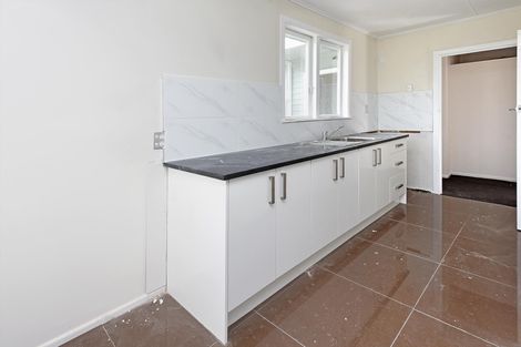 Photo of property in 3 Luke Place, Otara, Auckland, 2023