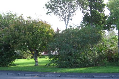 Photo of property in 1 Glenvil Lane, Te Atatu Peninsula, Auckland, 0610