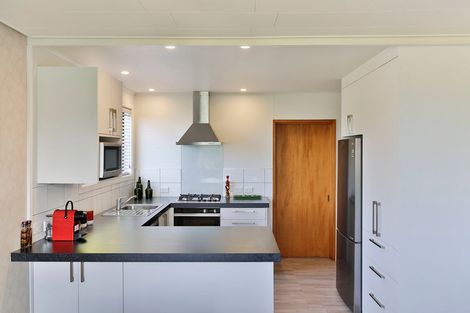 Photo of property in 35 Pioneer Crescent, Helensburgh, Dunedin, 9010