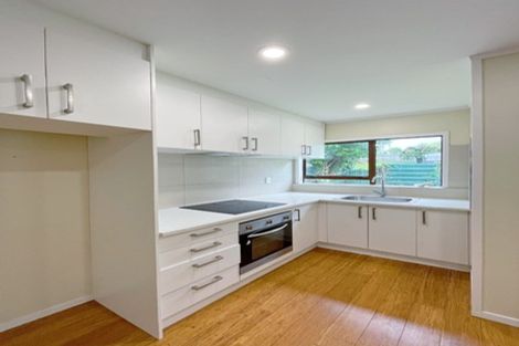 Photo of property in 5/550 Glenfield Road, Glenfield, Auckland, 0629