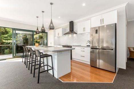 Photo of property in 1142 Paekakariki Hill Road, Paekakariki Hill, Porirua, 5381