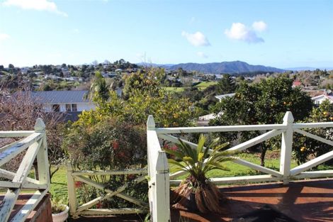 Photo of property in 8 Ogle Crescent, Te Kamo, Whangarei, 0112