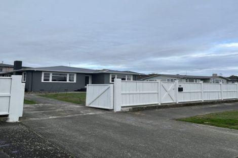 Photo of property in 14 Salisbury Avenue, Terrace End, Palmerston North, 4410