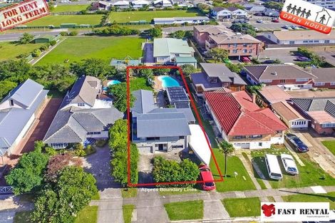Photo of property in 1/39 Rangitoto Terrace, Milford, Auckland, 0620