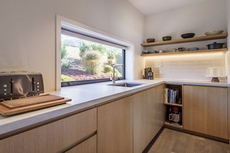 Photo of property in Meadowstone Alpha Series, 12 Jade Drive, Wanaka, 9305