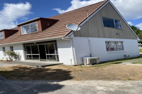 Photo of property in 3 Kopara Grove, Stokes Valley, Lower Hutt, 5019