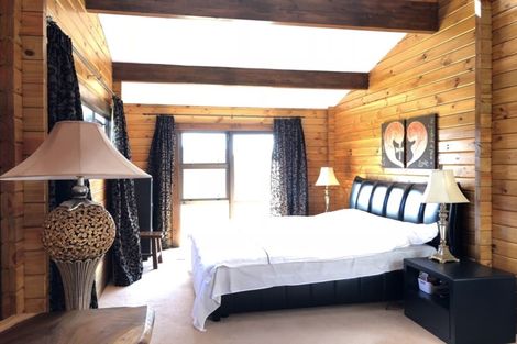 Photo of property in 32 Hobson Road, Lucas Heights, Auckland, 0632