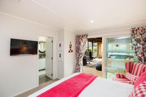 Photo of property in 165 Albert Road, Tokomaru, Palmerston North, 4474