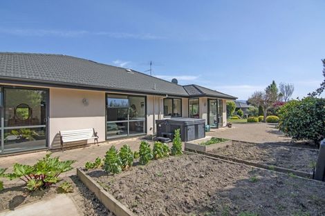 Photo of property in 15 Parkerfield Place, Motueka, 7120