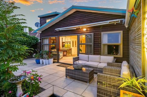 Photo of property in 27 Holyoake Crescent, Avalon, Lower Hutt, 5011