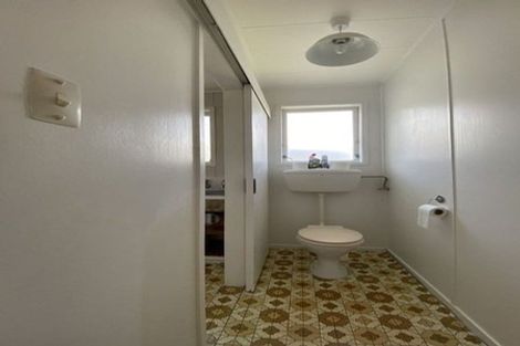 Photo of property in 244 Vipond Road, Stanmore Bay, Whangaparaoa, 0932