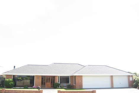 Photo of property in 4 Orlando Crescent, Waimairi Beach, Christchurch, 8083