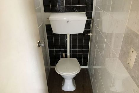 Photo of property in 1/29 Lane Road, Weymouth, Auckland, 2103