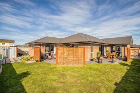 Photo of property in 2 Foxton Drive, Kaiapoi, 7630