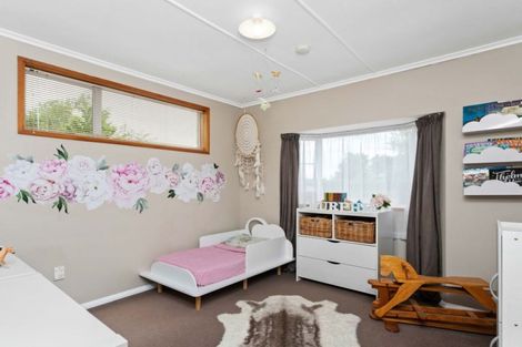 Photo of property in 27 Cross Street, Coalgate, 7673