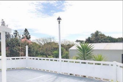 Photo of property in 27 Kath Henry Lane, Drury, 2113