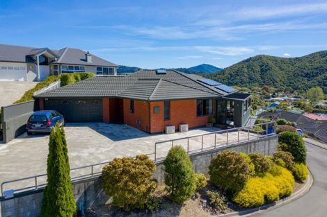 Photo of property in 10 Moana Heights, Waikawa, Picton, 7220