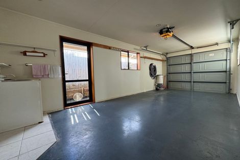 Photo of property in 6 Red Hibiscus Road, Stanmore Bay, Whangaparaoa, 0932