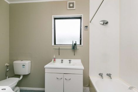 Photo of property in 22a Randwick Crescent, Moera, Lower Hutt, 5010