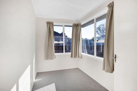 Photo of property in 78 Omata Road, Marfell, New Plymouth, 4310