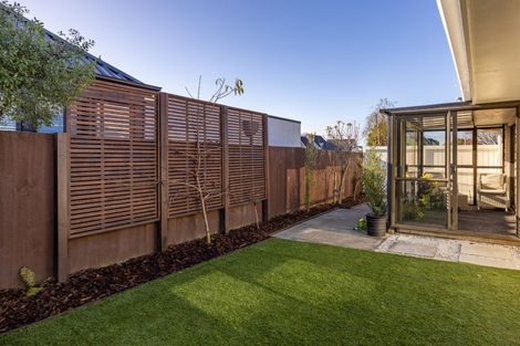 Photo of property in 1/7 Ringwood Place, Avonhead, Christchurch, 8042