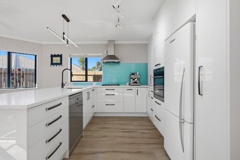 Photo of property in 293 Gravatt Road, Papamoa Beach, Papamoa, 3118