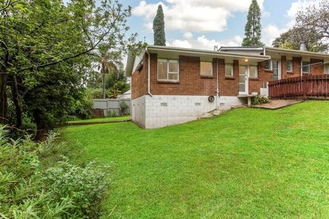 Photo of property in 2/20 Hinau Street, New Lynn, Auckland, 0600