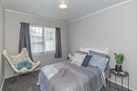 Photo of property in 96a Mako Mako Road, Levin, 5510