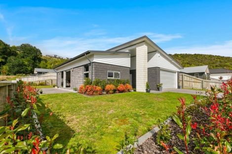Photo of property in 29 Rochfort Crescent, Pyes Pa, Tauranga, 3112