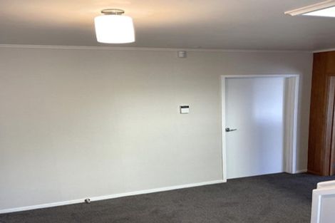 Photo of property in 104 Lantana Road, Green Bay, Auckland, 0604