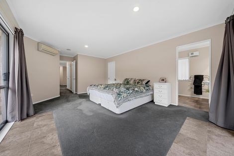 Photo of property in 5b Raukawa Grove, Waiuku, 2123