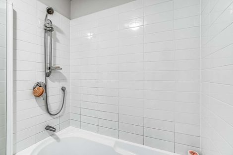 Photo of property in 24/94 Glengarry Road, Glen Eden, Auckland, 0602