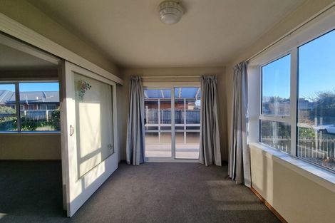 Photo of property in 26 Bickerton Street, Wainoni, Christchurch, 8061