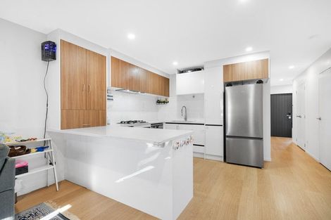 Photo of property in 24a Grande Vue Road, Papatoetoe, Auckland, 2025