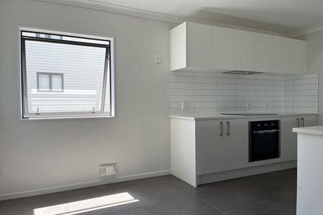 Photo of property in 9/46 Carlos Drive, Flat Bush, Auckland, 2016