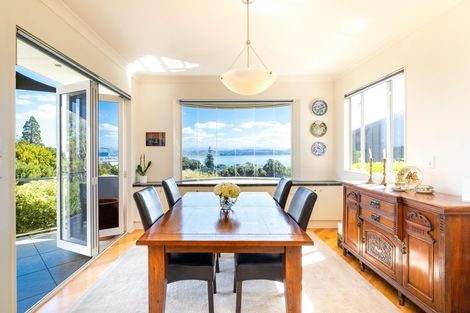 Photo of property in 6 Roslyn Road, Bluff Hill, Napier, 4110