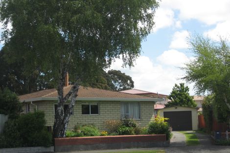 Photo of property in 15 Rolfe Place, Bishopdale, Christchurch, 8053