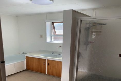 Photo of property in 17 Puketapu Road, Taradale, Napier, 4112