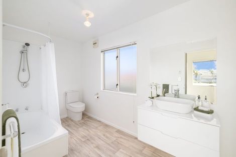 Photo of property in 231a Geraldine Street, Edgeware, Christchurch, 8013