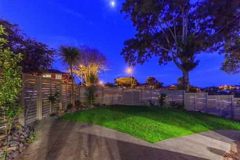 Photo of property in 112 Sartors Avenue, Browns Bay, Auckland, 0630