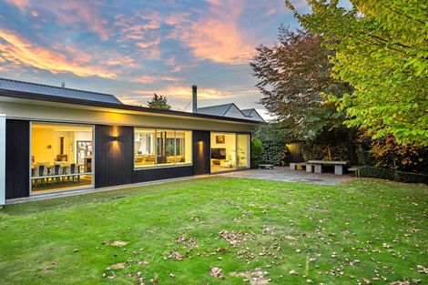 Photo of property in 1/10 Chevron Place, Ilam, Christchurch, 8041
